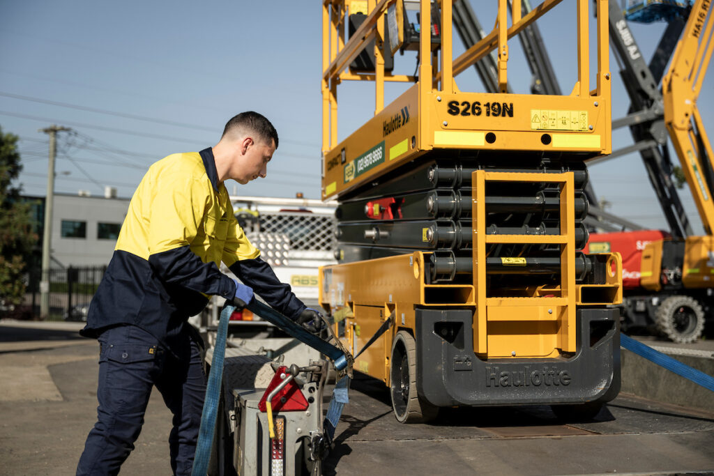 Boom & Scissor Lifts: 5 essential reasons why hiring is the smart choice 2 ABS Latest Equipment
