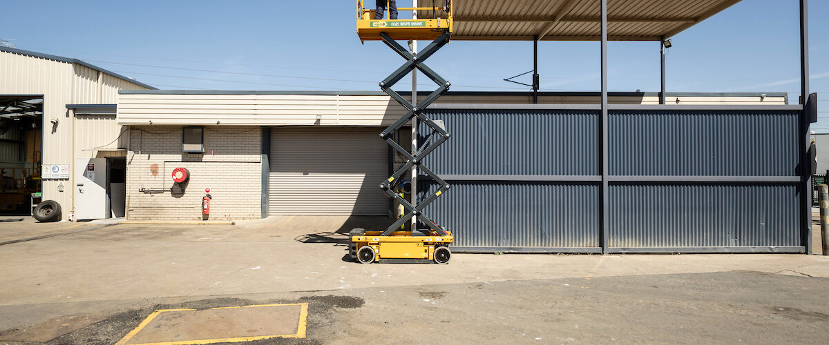 Scissor lift