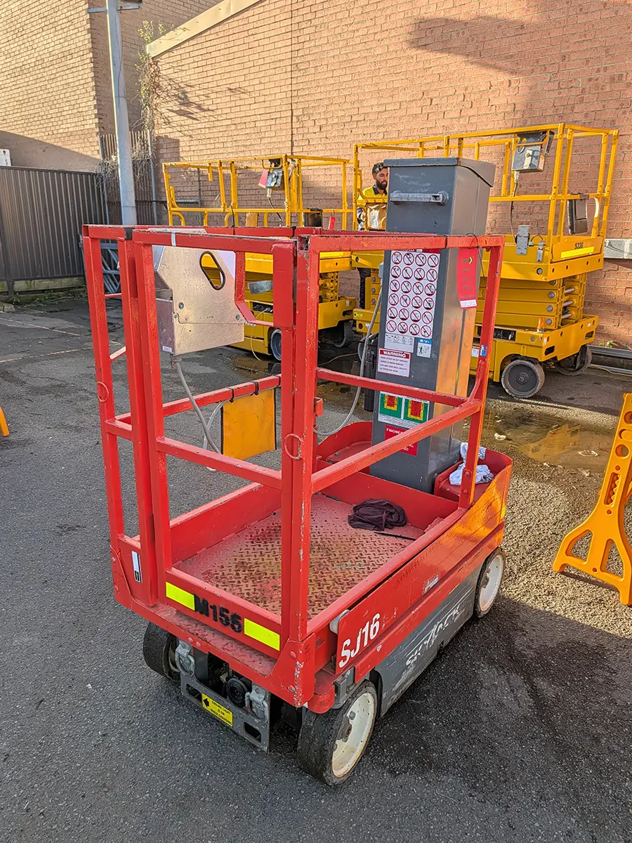 Skyjack Vertical Mast Lift (M155) 2 Skyjack Vertical Mast Lift (M155)
