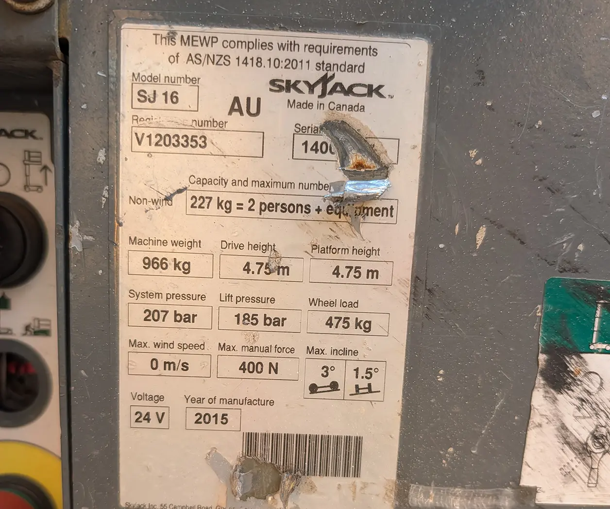 Skyjack Vertical Mast Lift (M155) 4 Skyjack Vertical Mast Lift (M155)