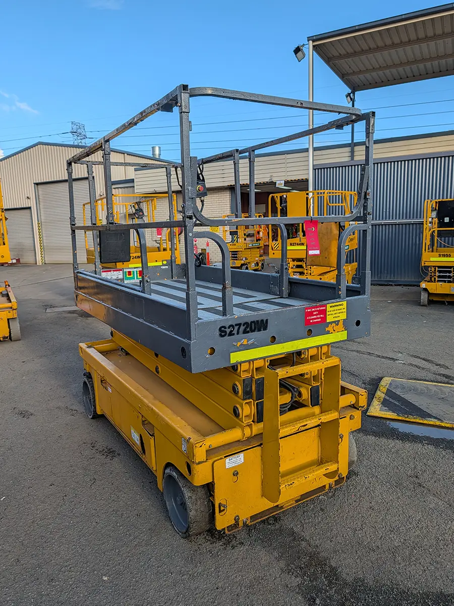 Haulotte 10m Electric Scissor Lift (S2720W) 2 Haulotte 10m Electric Scissor Lift (S2720W)