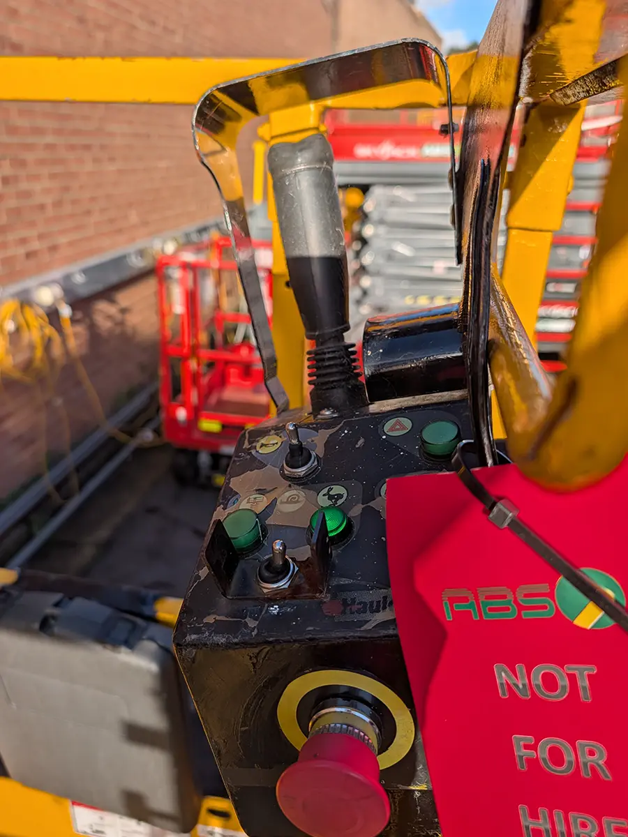 Haulotte 10m Electric Scissor Lift (S2723W) 6 Haulotte 10m Electric Scissor Lift (S2723W)